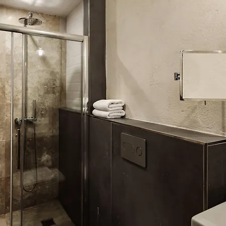 Hotel 19 4*