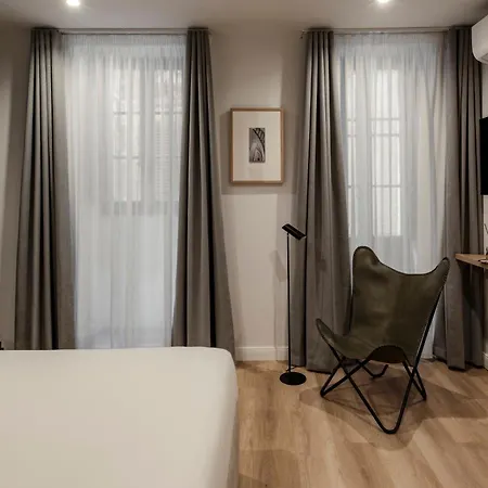 Hotel 19 4*