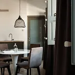 19 Ξενοδοχείο 4*
