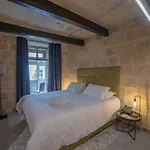 Hotel 19 4*