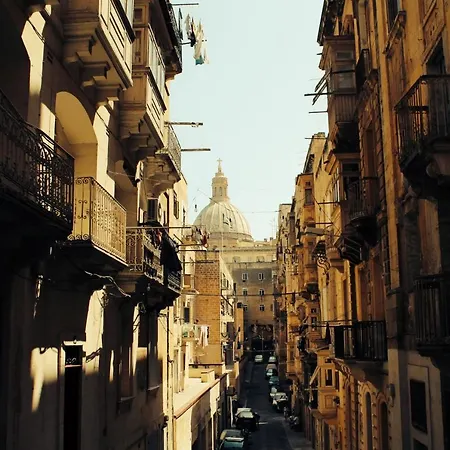 19 Hotel La Valletta