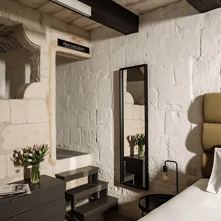 Hotel 19 4*